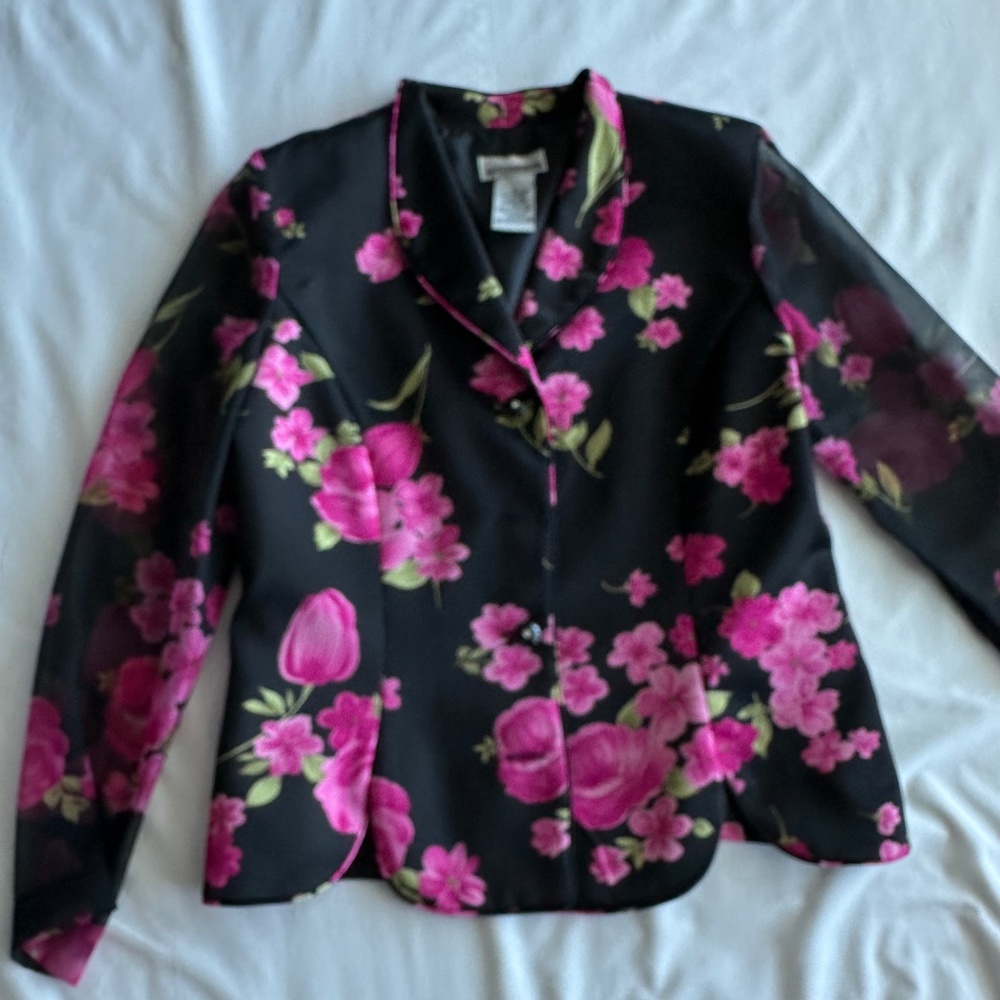 Women’s Cocktail Jacket